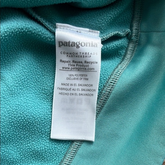 Host Pick - Patagonia Turquoise Hoodie with Yellow Logo - Picture 6 of 9